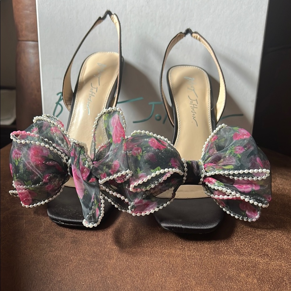 Betsey Johnson Black and Pink Heels with Tulle Bow